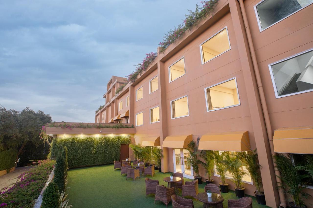 The Lalita Grand Mathura- Vrindavan Exterior photo